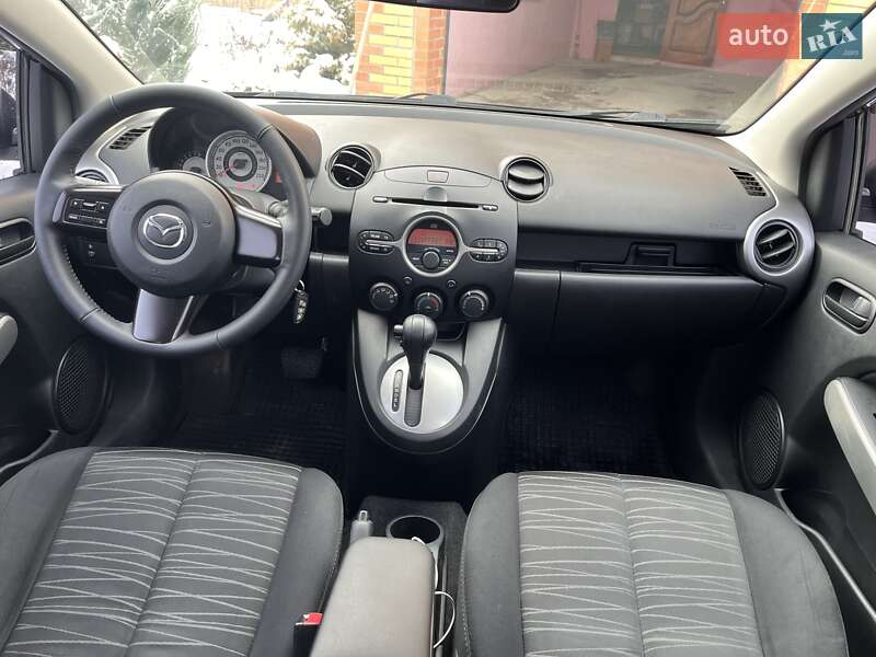 Хетчбек Mazda 2 2008 в Києві