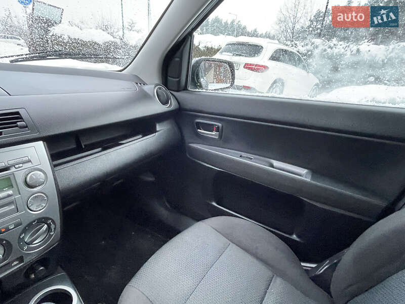 Хетчбек Mazda 2 2006 в Львові фото 37 Хетчбек Mazda 2 2006 в Львові