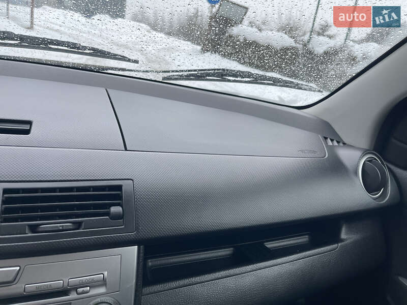 Хетчбек Mazda 2 2006 в Львові фото 42 Хетчбек Mazda 2 2006 в Львові