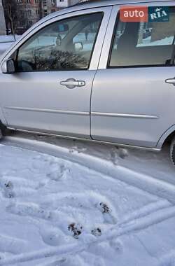 Хэтчбек Mazda 2 2003 в Терновке