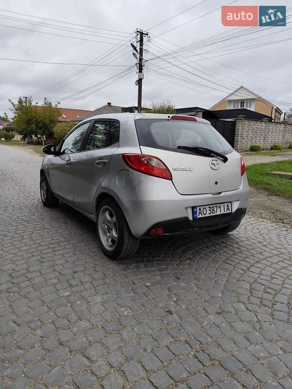 Хэтчбек Mazda 2 2007 в Виноградове фото 6 Хэтчбек Mazda 2 2007 в Виноградове