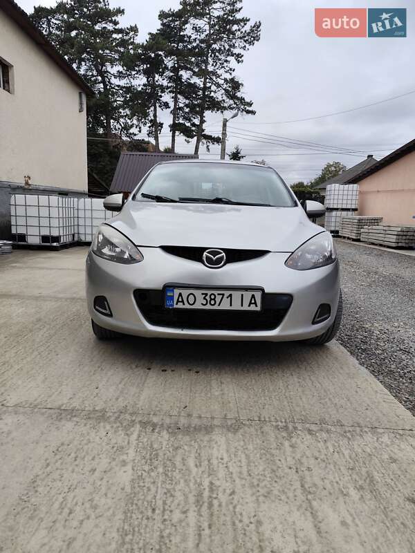 Хэтчбек Mazda 2 2007 в Виноградове фото 10 Хэтчбек Mazda 2 2007 в Виноградове