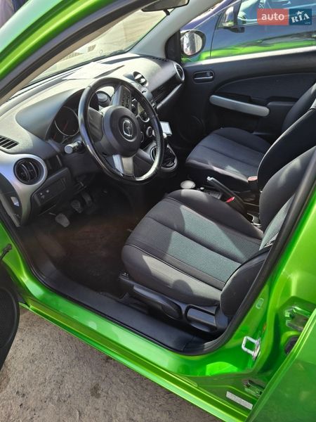 Хетчбек Mazda 2 2009 в Луцьку