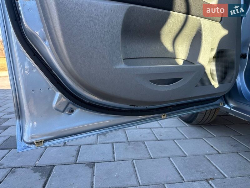 Хетчбек Mazda 2 2004 в Черкасах