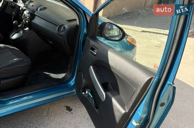 Хэтчбек Mazda 2 2012 в Львове