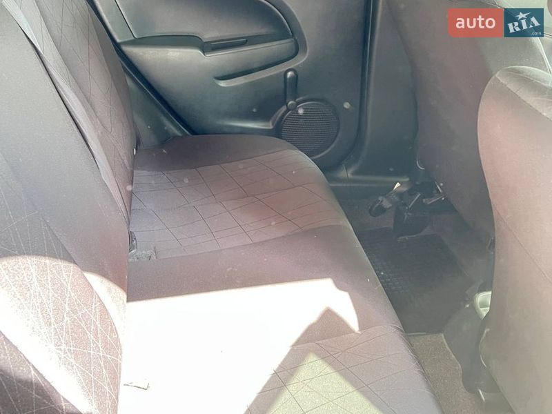 Хэтчбек Mazda 2 2012 в Львове