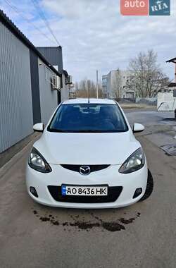 Хетчбек Mazda 2 2010 в Кам'янському