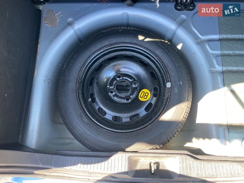 Хэтчбек Mazda 2 2007 в Полтаве