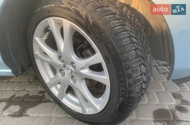 Хэтчбек Mazda 2 2010 в Коростене