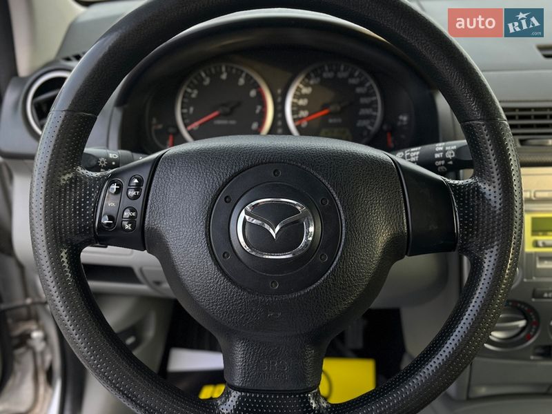 Хетчбек Mazda 2 2004 в Мукачевому