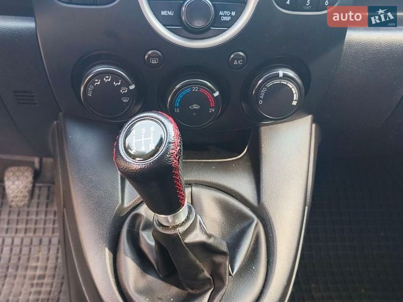 Хетчбек Mazda 2 2008 в Полтаві