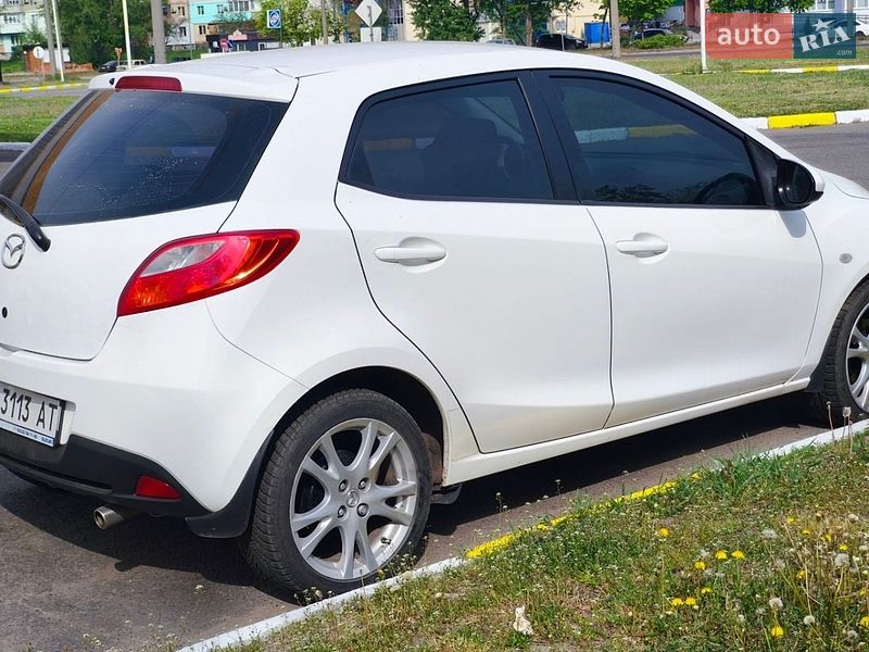 Хетчбек Mazda 2 2008 в Полтаві