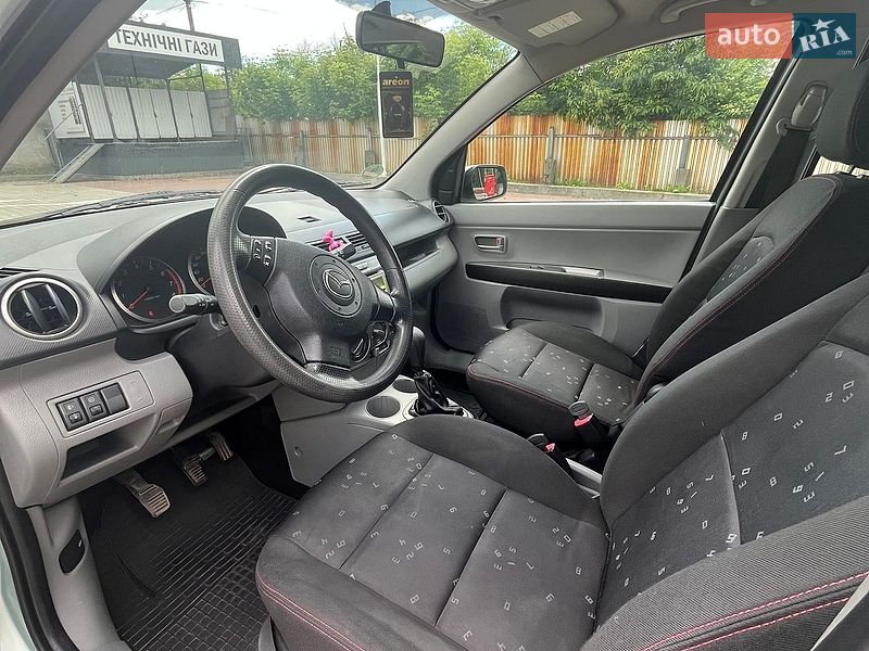 Хетчбек Mazda 2 2004 в Вінниці