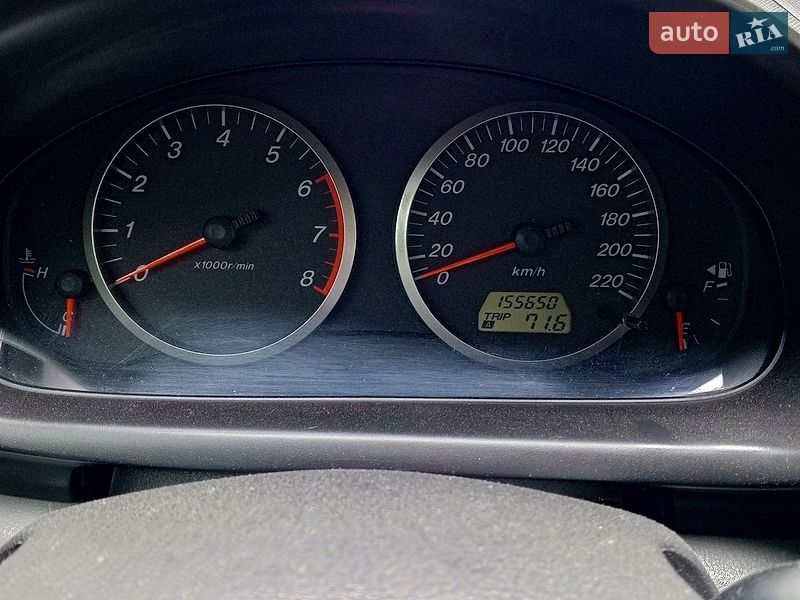 Хэтчбек Mazda 2 2003 в Киеве