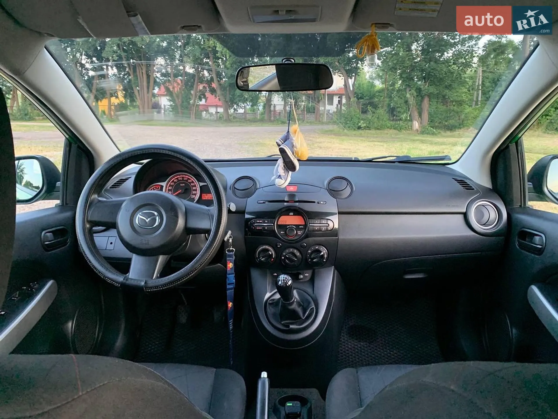 2010 Mazda 2 - мініатюра 15