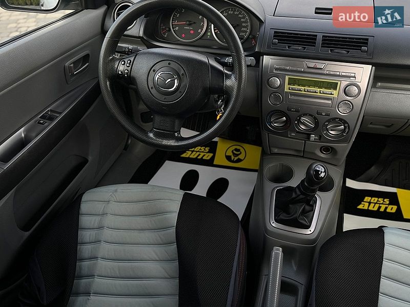 Хэтчбек Mazda 2 2004 в Мукачево