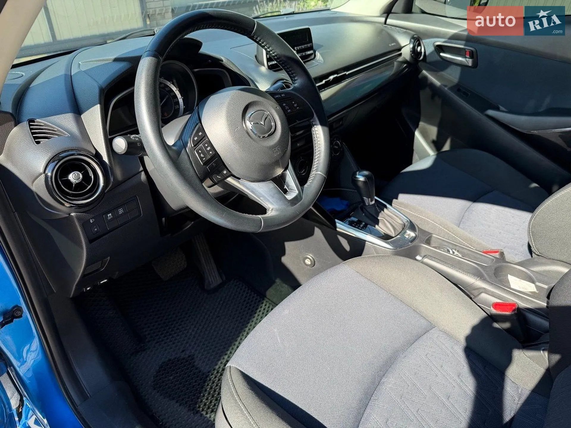 2015 Mazda 2 - мініатюра 7