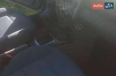 Хетчбек Mazda 2 2005 в Кіцмані