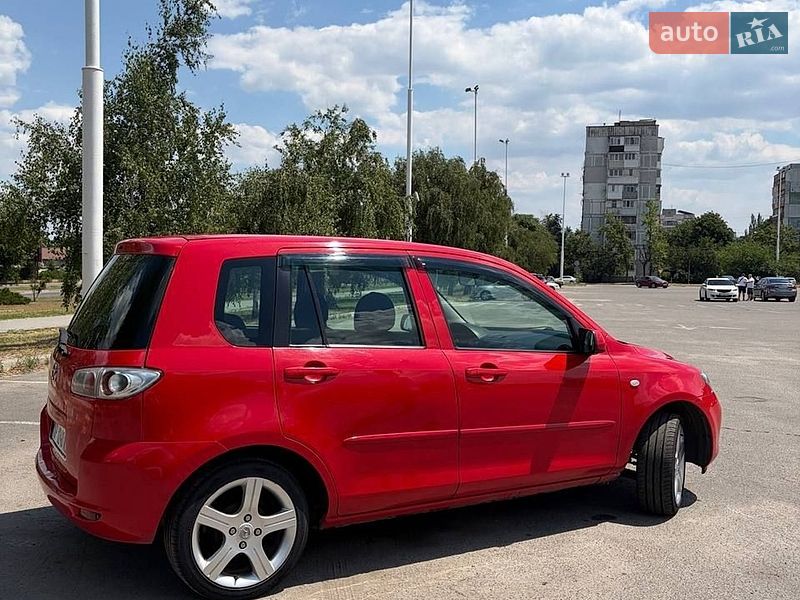 Хэтчбек Mazda 2 2006 в Запорожье