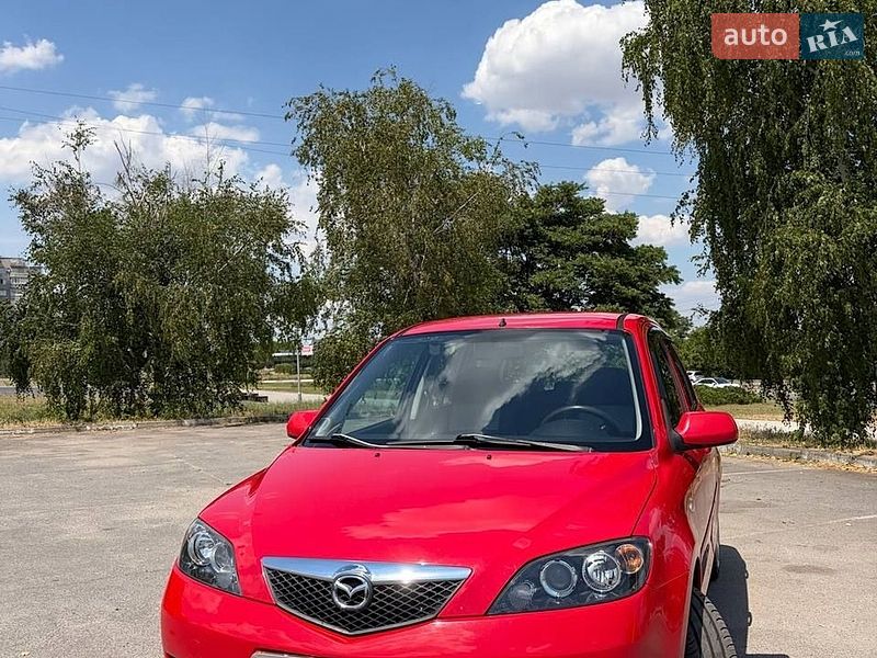 Хэтчбек Mazda 2 2006 в Запорожье
