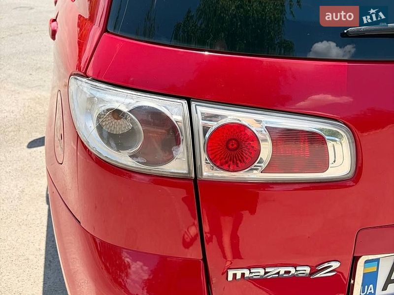 Хэтчбек Mazda 2 2006 в Запорожье