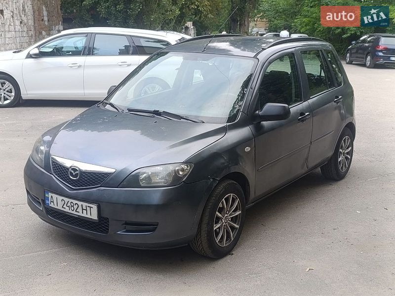 Хетчбек Mazda 2 2004 в Києві