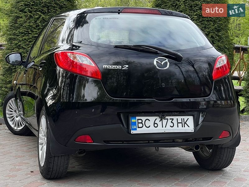Хэтчбек Mazda 2 2007 в Дрогобыче