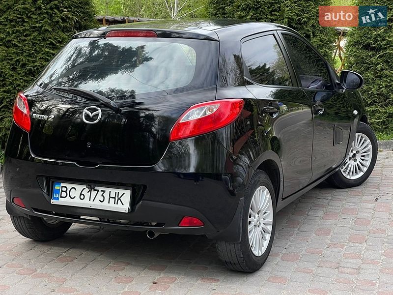 Хэтчбек Mazda 2 2007 в Дрогобыче