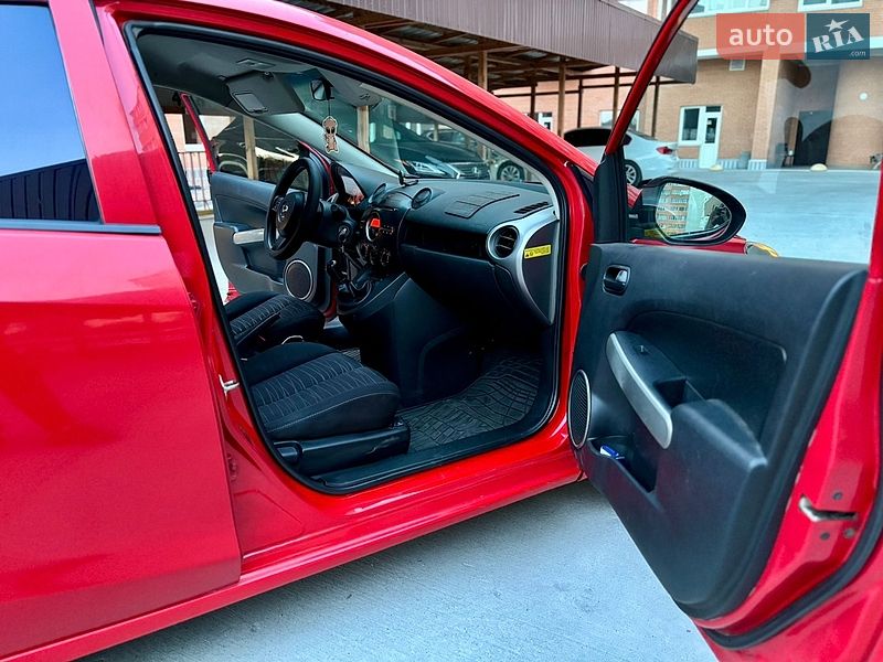Хэтчбек Mazda 2 2008 в Белой Церкви