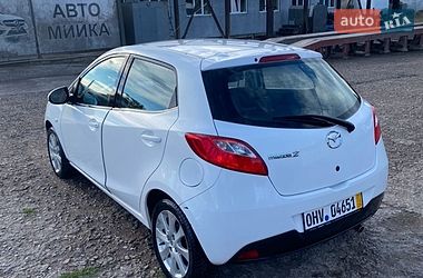 Хетчбек Mazda 2 2010 в Нововолинську