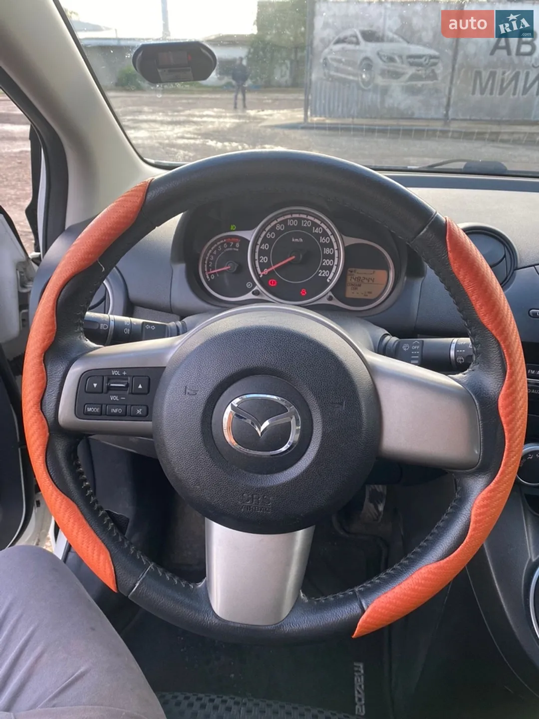 2010 Mazda 2 - мініатюра 9