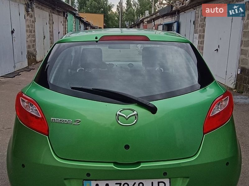 Хэтчбек Mazda 2 2008 в Киеве