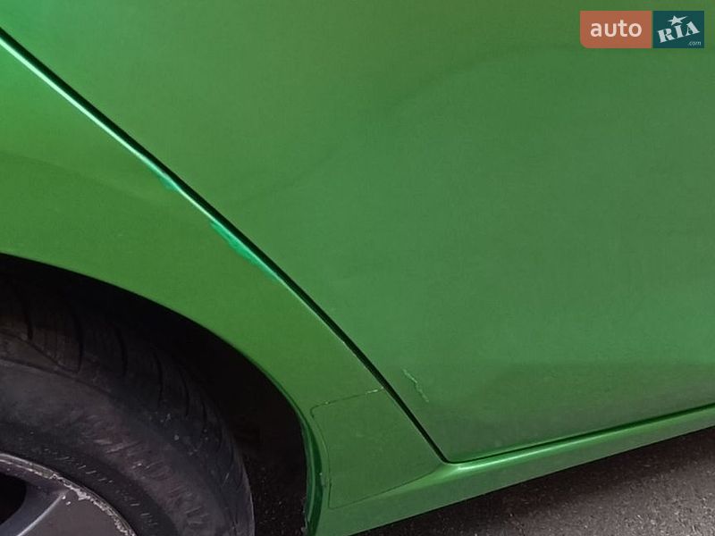 Хэтчбек Mazda 2 2008 в Киеве