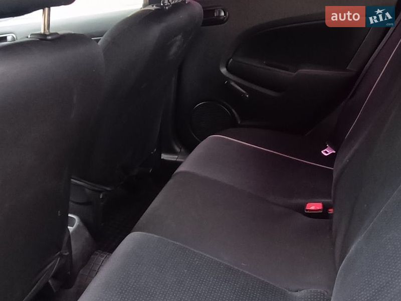Хэтчбек Mazda 2 2008 в Киеве