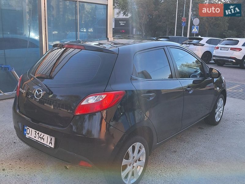 Хетчбек Mazda 2 2008 в Києві