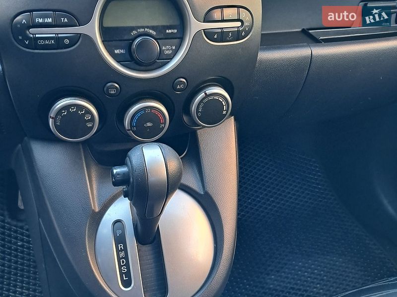 Хетчбек Mazda 2 2008 в Києві