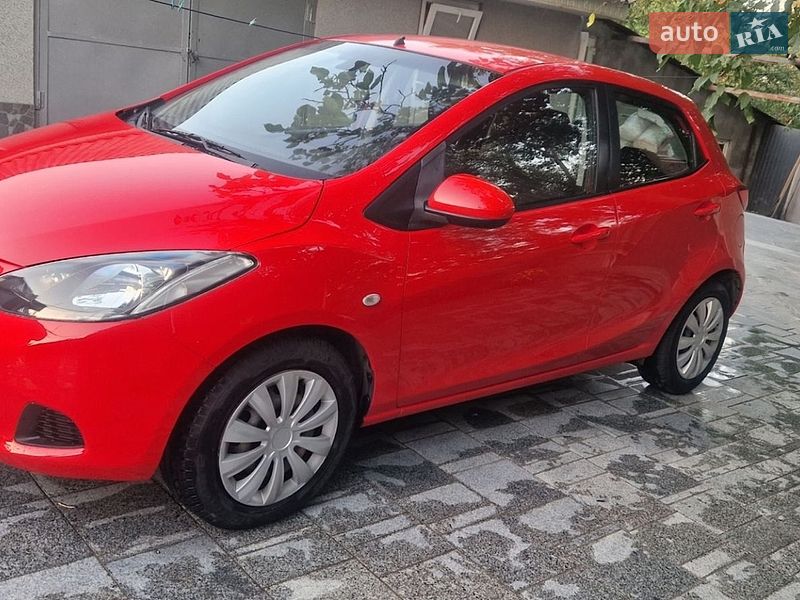 Хетчбек Mazda 2 2009 в Звенигородці