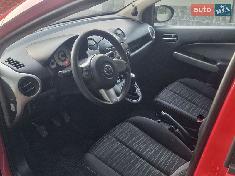 Хетчбек Mazda 2 2009 в Звенигородці