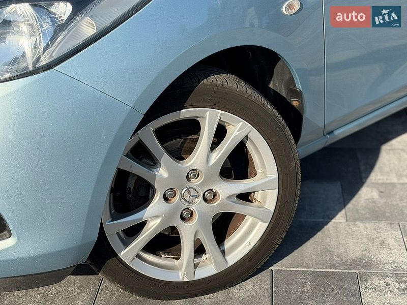 Хэтчбек Mazda 2 2009 в Виннице