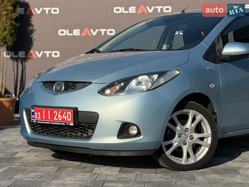Хэтчбек Mazda 2 2009 в Виннице