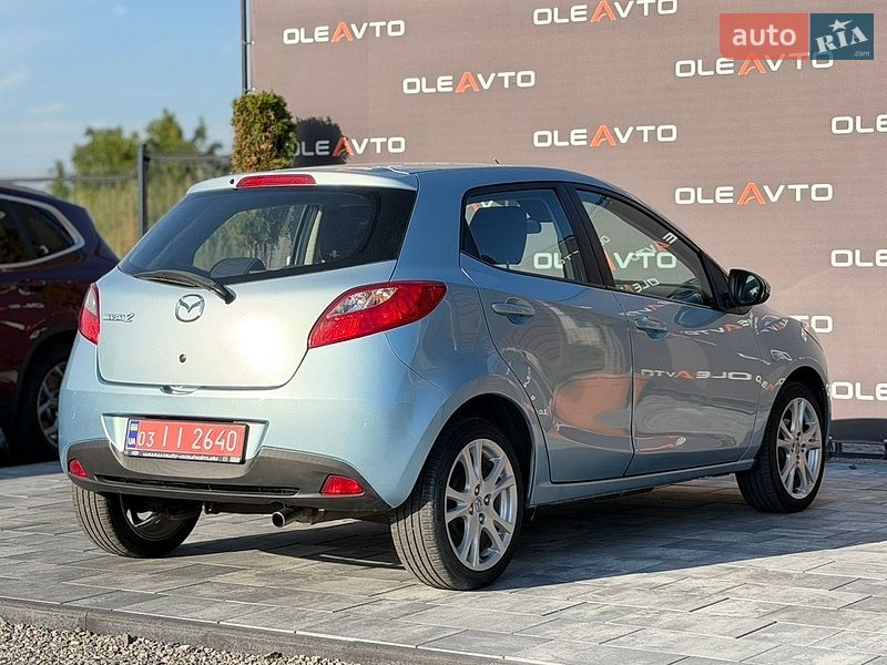 Хэтчбек Mazda 2 2009 в Виннице