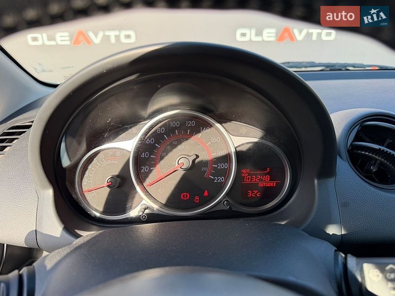 Хэтчбек Mazda 2 2009 в Виннице