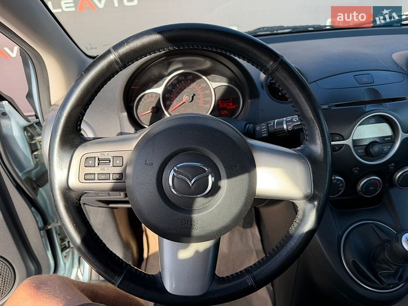 Хэтчбек Mazda 2 2009 в Виннице