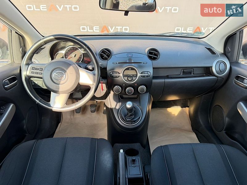 Хэтчбек Mazda 2 2009 в Виннице