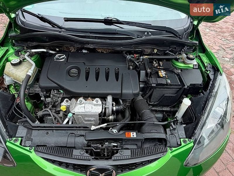 Хэтчбек Mazda 2 2008 в Черкассах