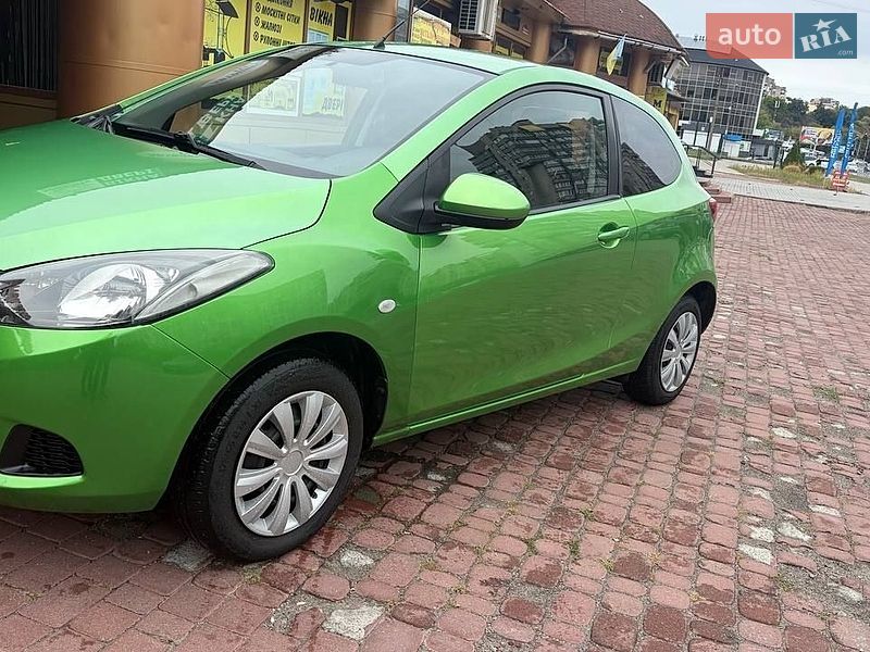 Хэтчбек Mazda 2 2008 в Черкассах