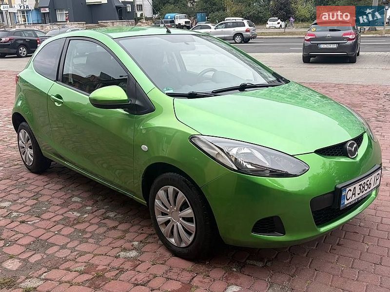 Хэтчбек Mazda 2 2008 в Черкассах