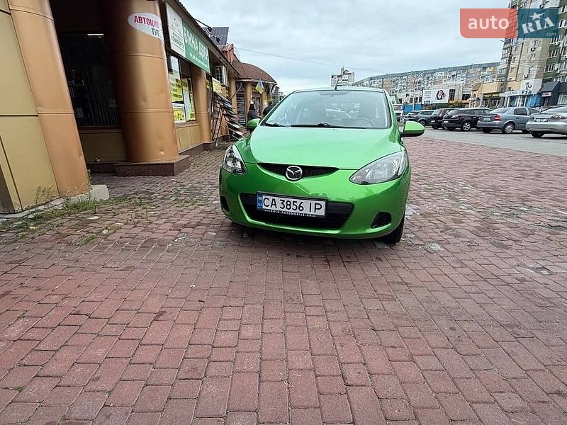Хэтчбек Mazda 2 2008 в Черкассах