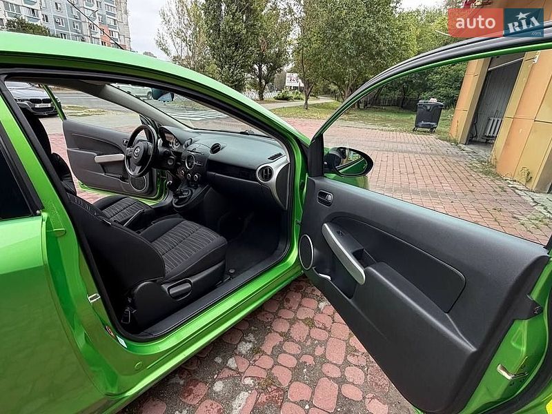 Хэтчбек Mazda 2 2008 в Черкассах