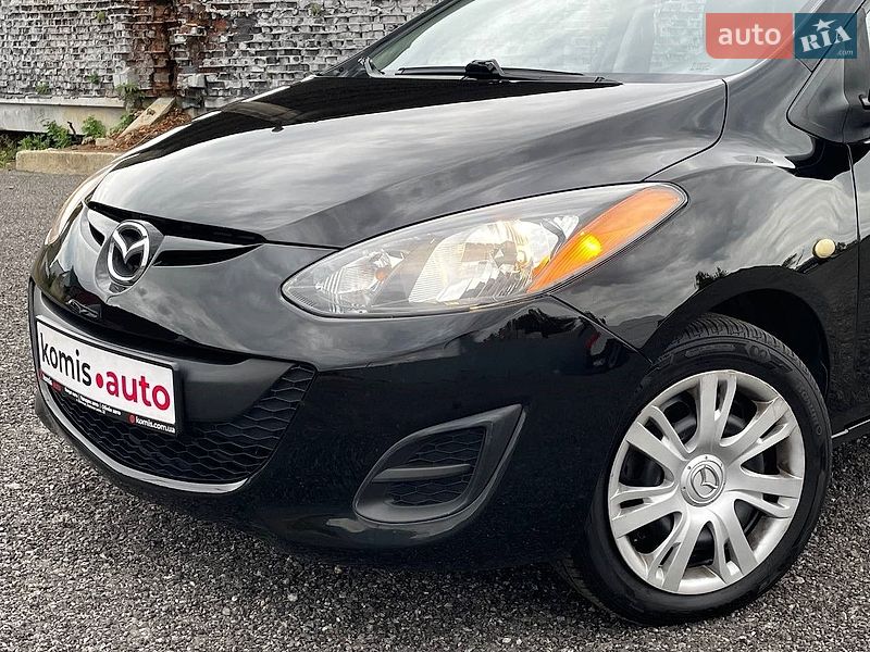 Хэтчбек Mazda 2 2013 в Виннице